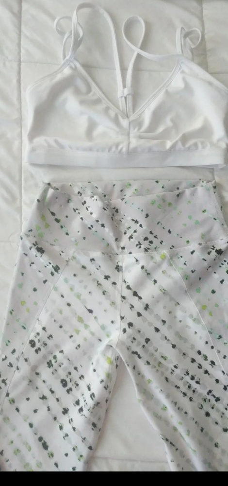 fabletics set  leggings and sport bra
